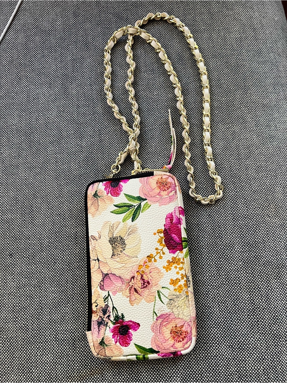 Bandolier Expanded Pouch - Picture 3 of 4